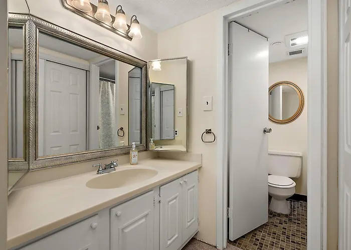 Ferienhaus Century One-beautiful 2 Bedroom / 2 Bathroom Beachfront With Indoor Pool Ocean Stadt