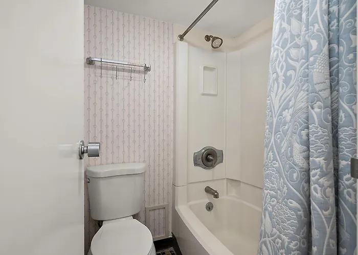 Ferienhaus Century One-beautiful 2 Bedroom / 2 Bathroom Beachfront With Indoor Pool Ocean Stadt
